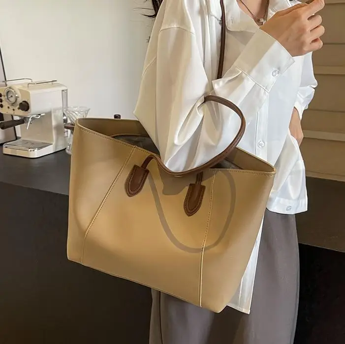 Black Leather Tote Bag for Women 2026 - Image 8