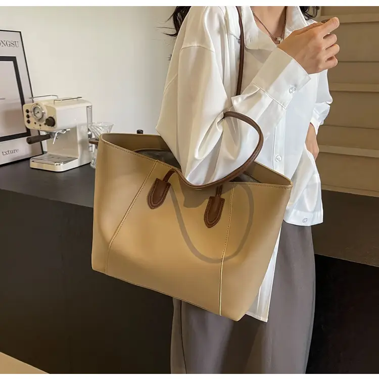 Black Leather Tote Bag for Women 2026 — feature 20