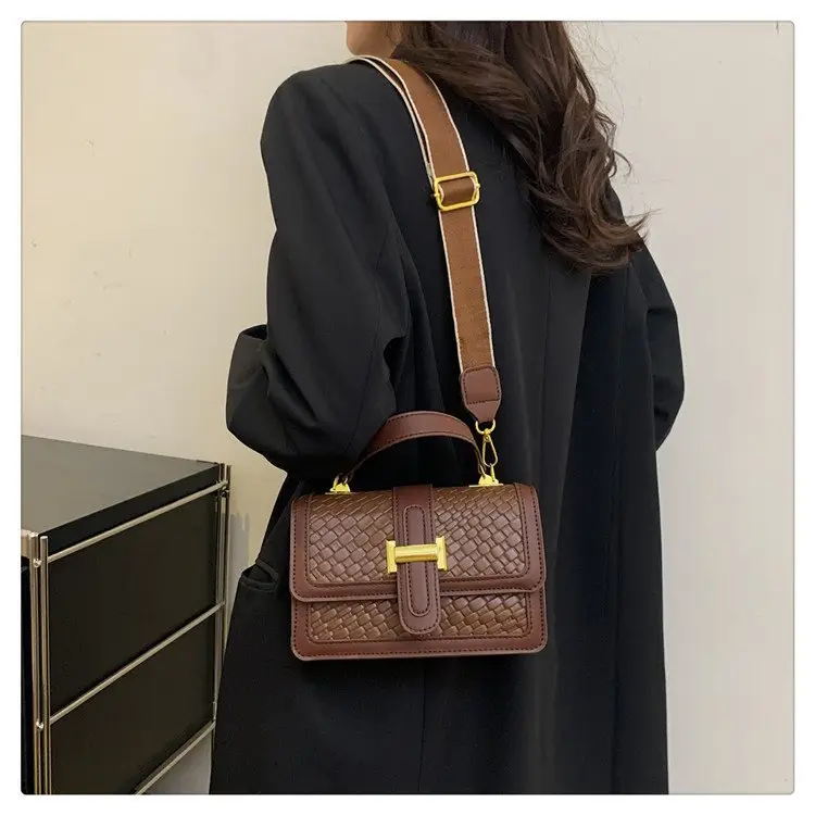 Women's Brown Quilted Shoulder Crossbody Bag with Gold Clasp — feature 14