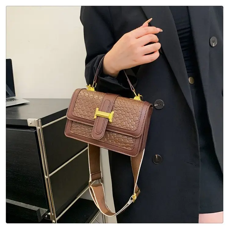 Women's Brown Quilted Shoulder Crossbody Bag with Gold Clasp — feature 15