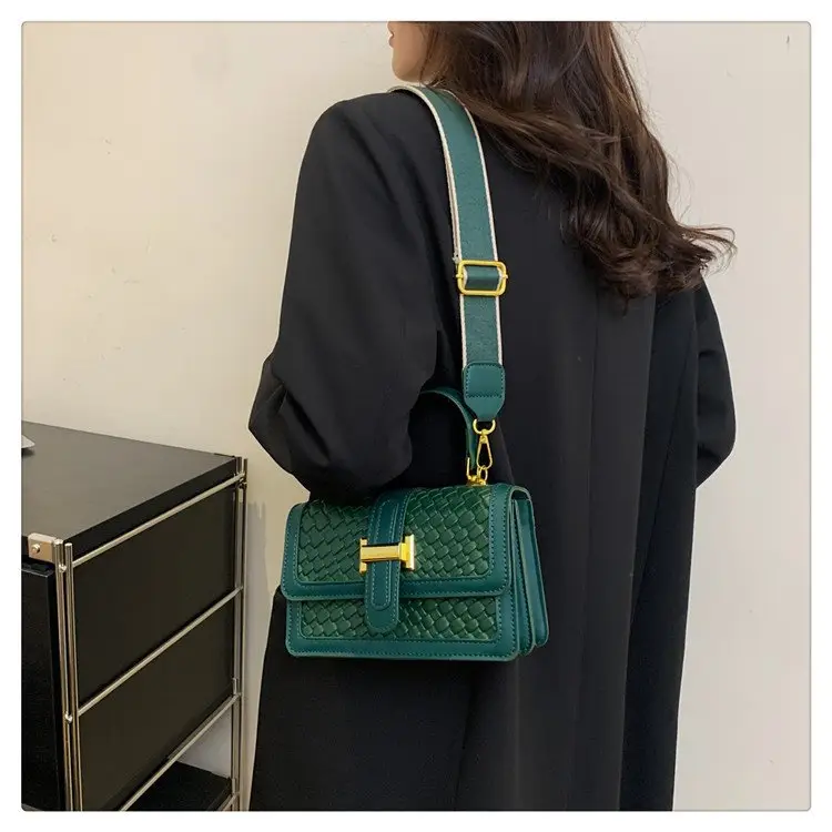 Women's Brown Quilted Shoulder Crossbody Bag with Gold Clasp — feature 20