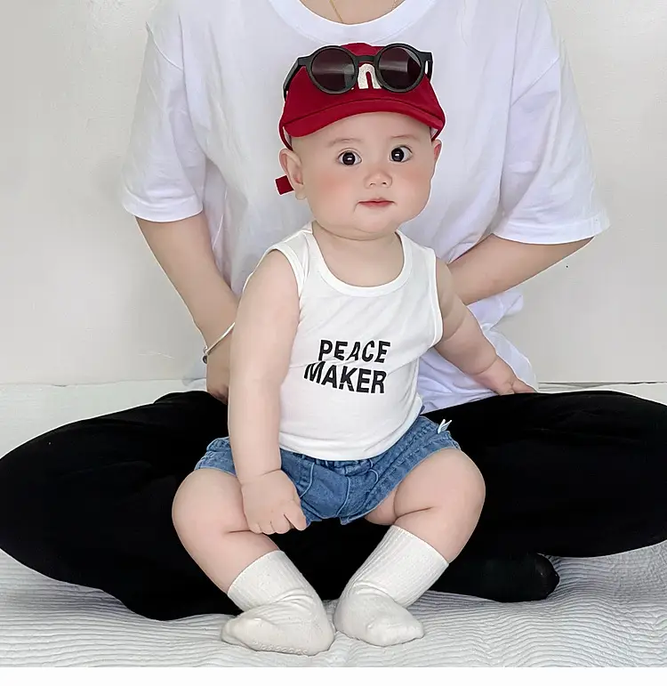 Baby Peace Maker Letter Print Vest Shorts Set — feature 3