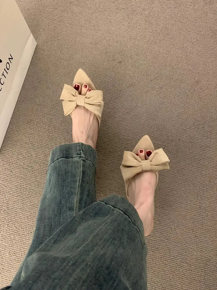 Summer Outdoor Wear 2026 New Suede Sandals French Retro Bow Open-Toe Pointed Toe Kitten Heel Slippers for Women — feature 6