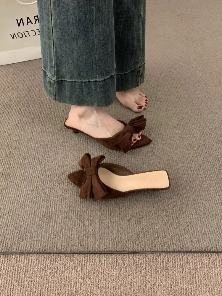 Summer Outdoor Wear 2026 New Suede Sandals French Retro Bow Open-Toe Pointed Toe Kitten Heel Slippers for Women — feature 8