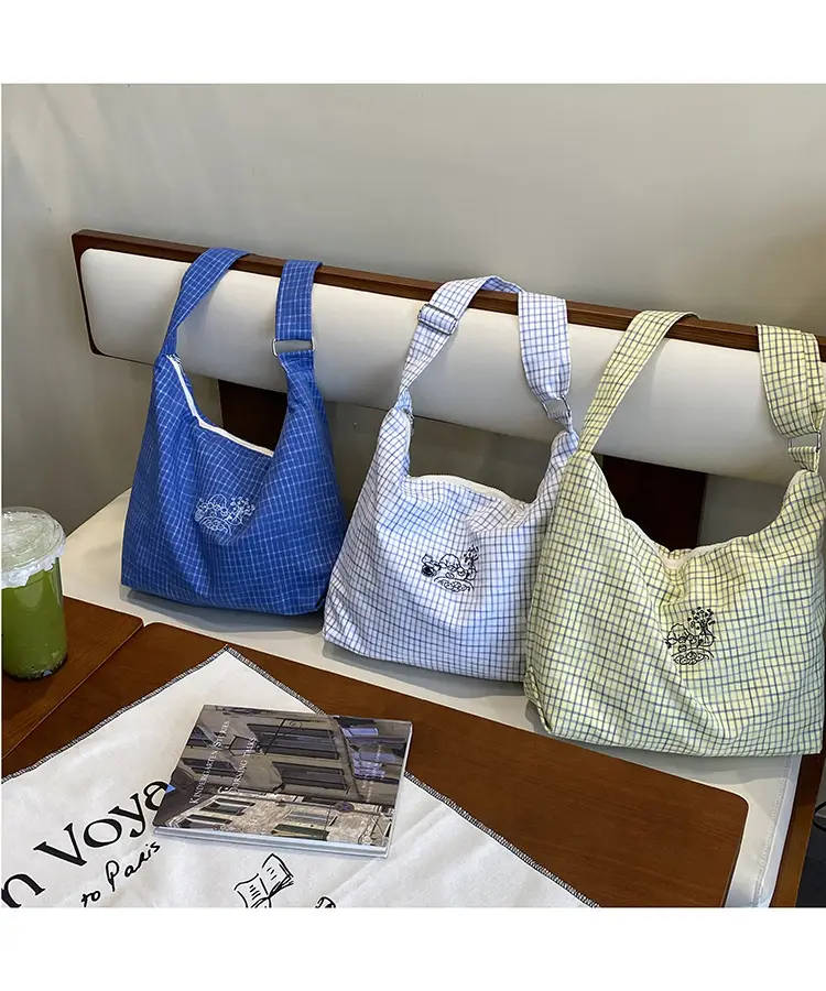 Vintage Plaid Shoulder Bag Women's Fashionable Lazy Windsurfing Cloth Bag Crossbody Casual Large Capacity Commuter Tote Bag — feature 2
