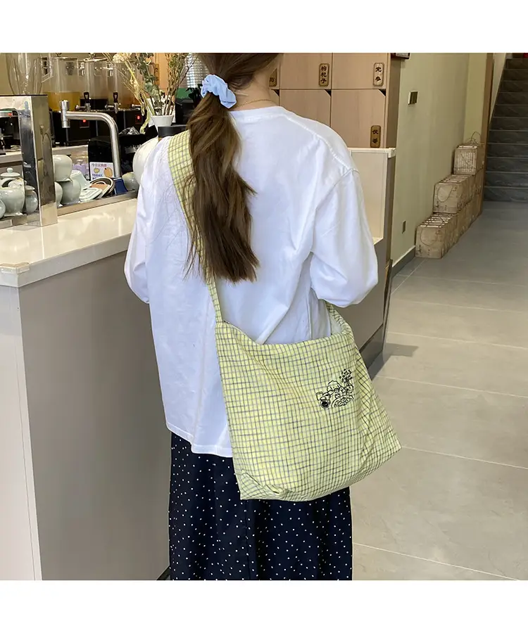 Vintage Plaid Shoulder Bag Women's Fashionable Lazy Windsurfing Cloth Bag Crossbody Casual Large Capacity Commuter Tote Bag — feature 9