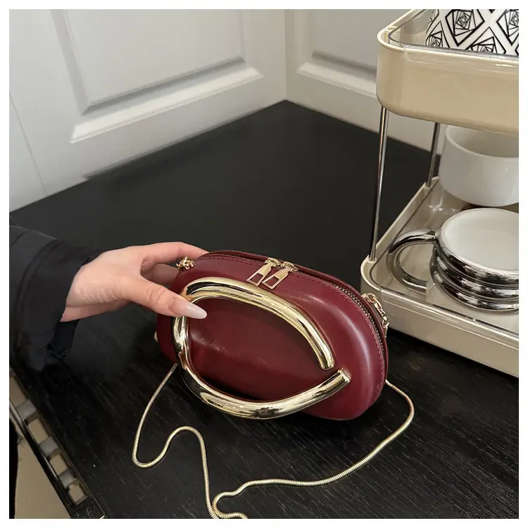 Women's Gold Plated Crossbody Bag with Chain Strap — feature 8