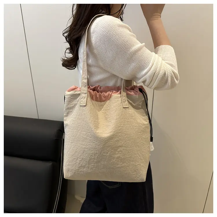 Women's Contrast Color Canvas Shoulder Bag 2025 Spring Summer — feature 10