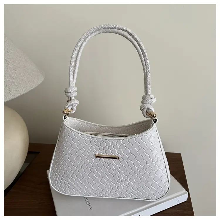 Red Korean Style Shoulder Bag for Women 2025 — feature 13