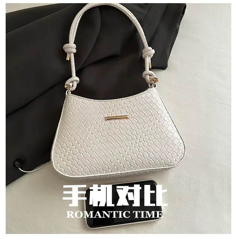 Red Korean Style Shoulder Bag for Women 2025 — feature 5