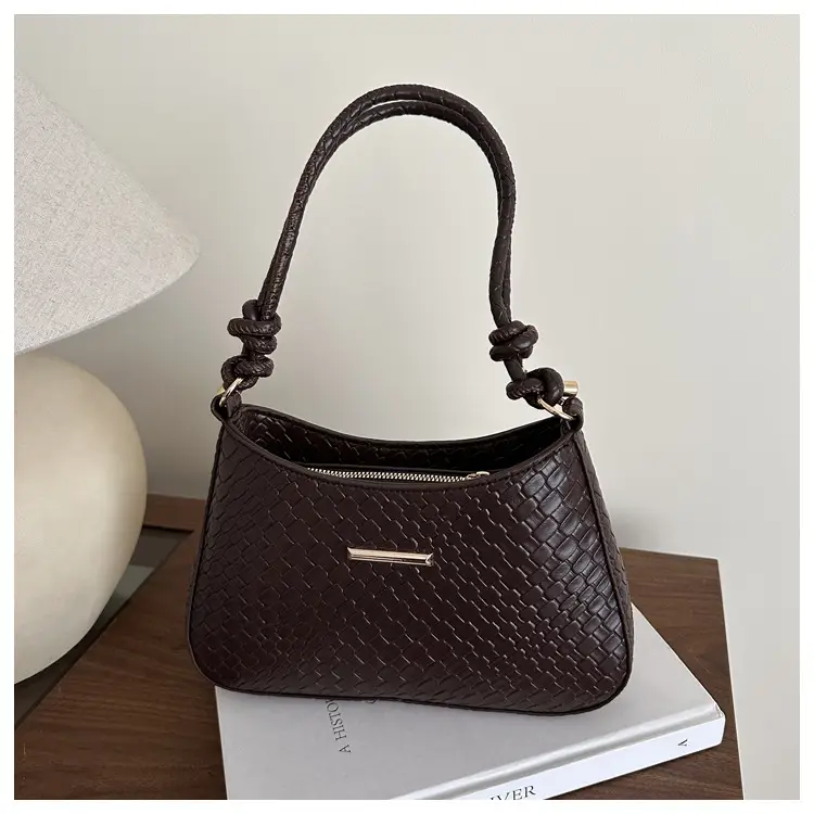 Red Korean Style Shoulder Bag for Women 2025 — feature 9