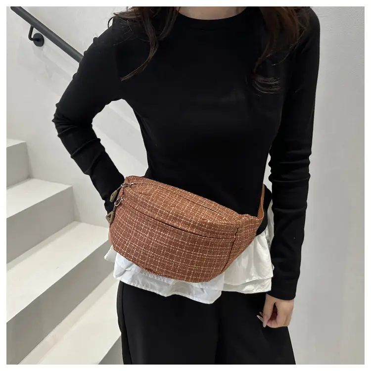Red Textured Shoulder Bag for Women Spring 2025 — feature 29