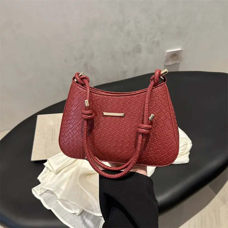 Women's Elegant Brown Shoulder Bag with Leather Texture - Image 4