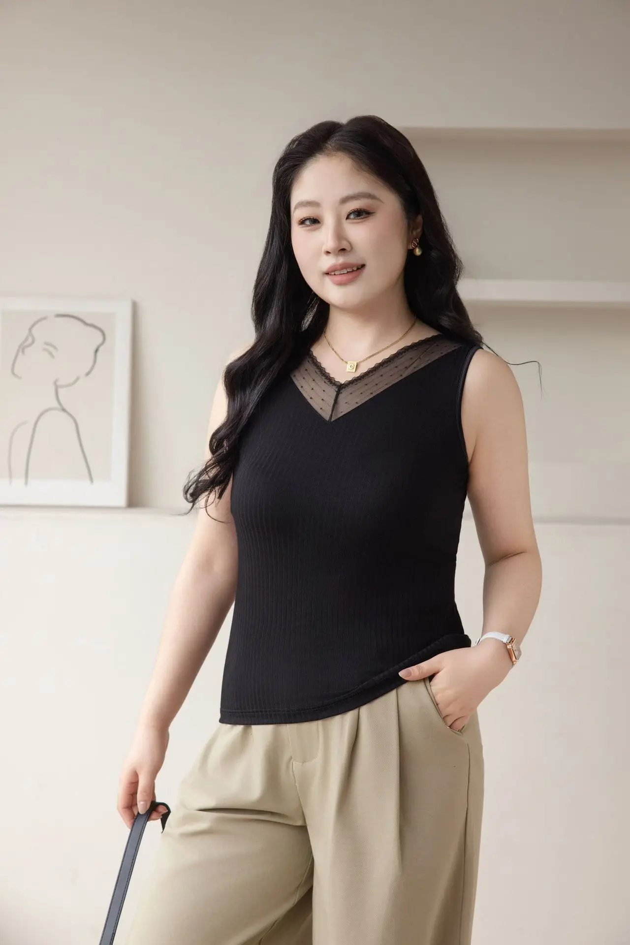 Black V-Neck Sleeveless Camisole with Lace Trim — feature 1