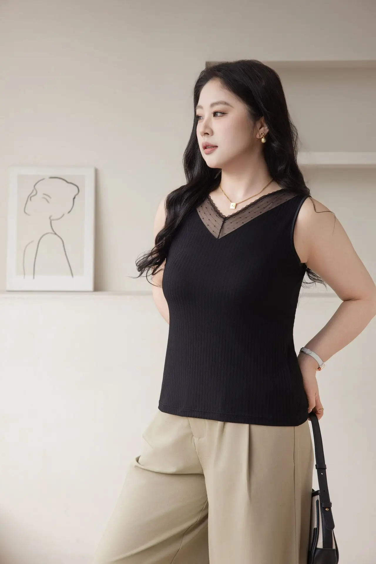 Black V-Neck Sleeveless Camisole with Lace Trim — feature 2