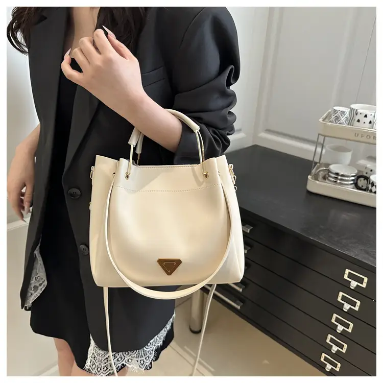 Women's 2025 New Arrival Bucket Bag Beige Leather — feature 10