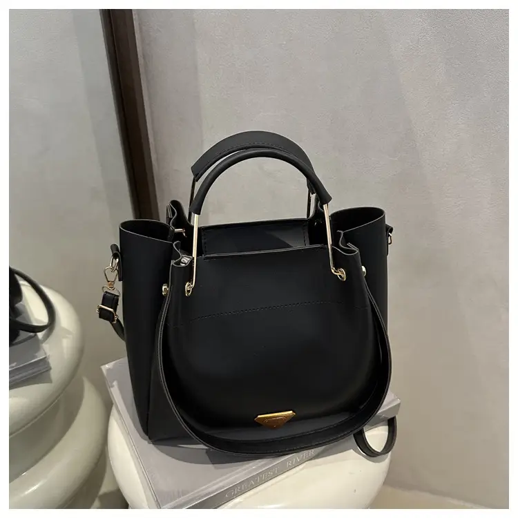 Women's 2025 New Arrival Bucket Bag Beige Leather — feature 24