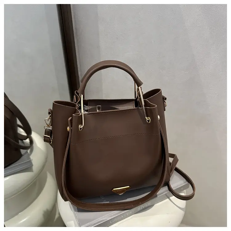 Women's 2025 New Arrival Bucket Bag Beige Leather — feature 26