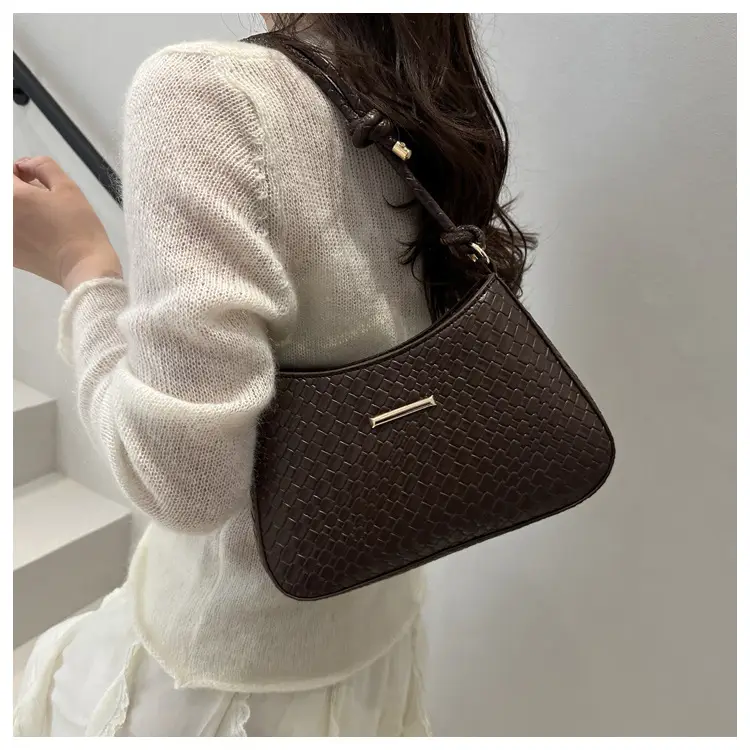 White Embroidered Shoulder Bag for Women 2025 Spring — feature 12