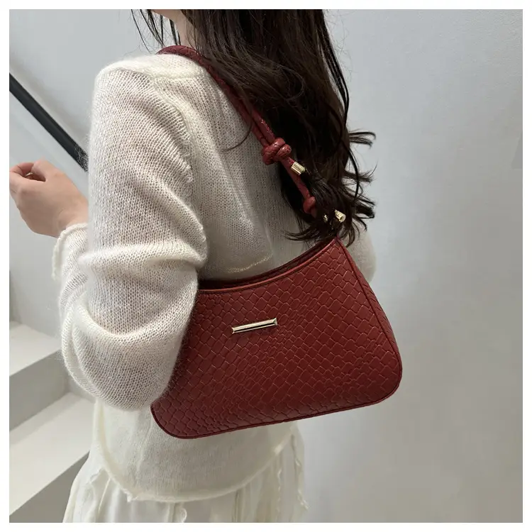 White Embroidered Shoulder Bag for Women 2025 Spring — feature 15