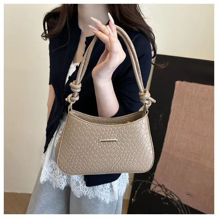 White Embroidered Shoulder Bag for Women 2025 Spring — feature 21