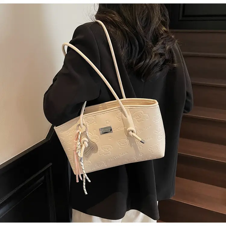 Black Cross-Border Large Shoulder Bag Women's 2025 — feature 17