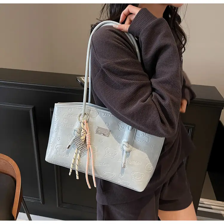 Black Cross-Border Large Shoulder Bag Women's 2025 — feature 25