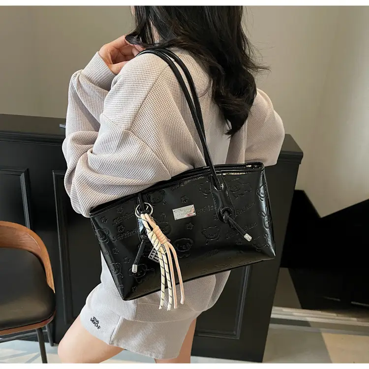 Black Cross-Border Large Shoulder Bag Women's 2025 — feature 26