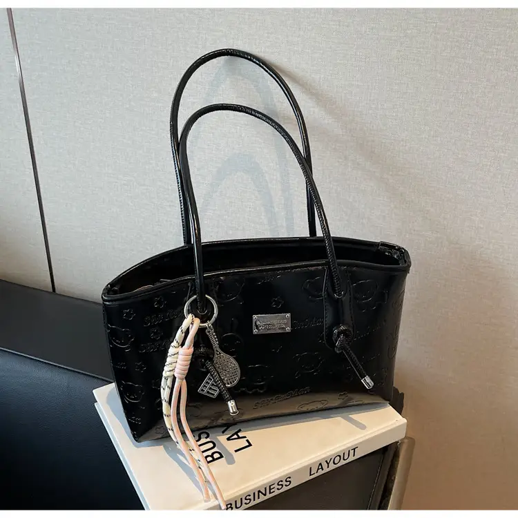 Black Luxury Shoulder Bag for Women 2026 Spring — feature 15