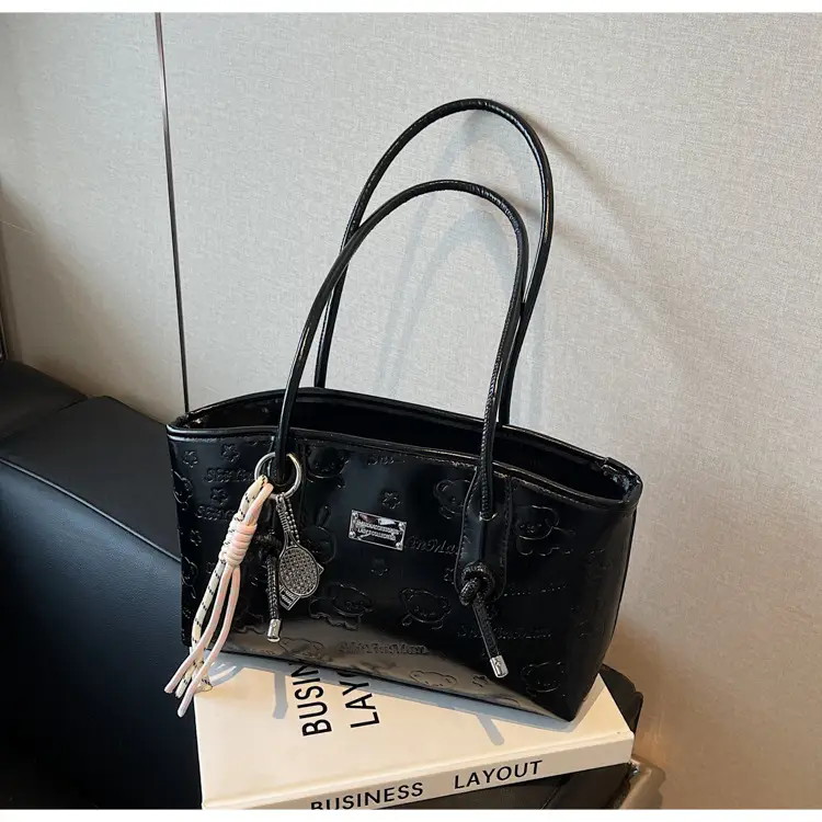 Black Luxury Shoulder Bag for Women 2026 Spring — feature 16