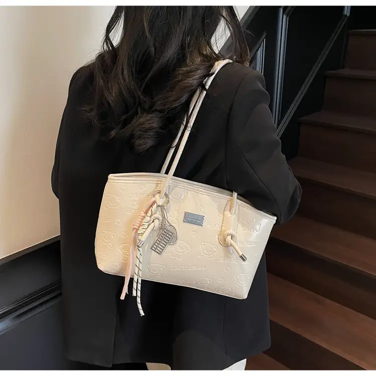 Black Luxury Shoulder Bag for Women 2026 Spring — feature 18