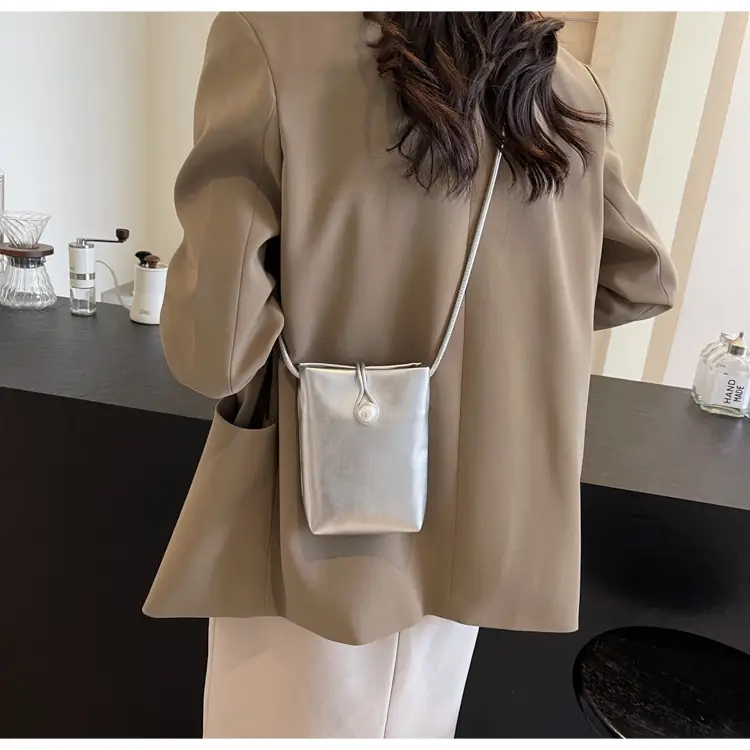 Red Chinese Mini Underarm Bag Women — feature 15