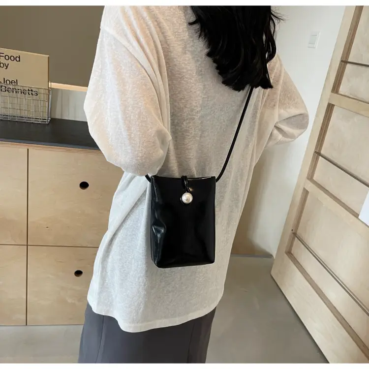Red Chinese Mini Underarm Bag Women — feature 24