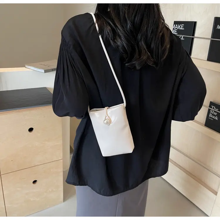 Red Chinese Mini Underarm Bag Women — feature 27