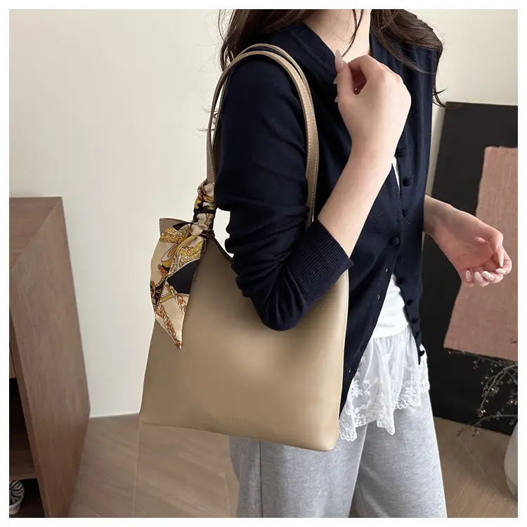 2025 New Silk Scarf Tote Bag for Young Women — feature 8