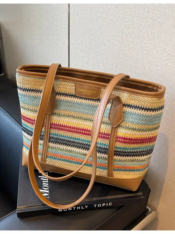 Women's Straw Crossbody Bag with Leather Trim - Image 7