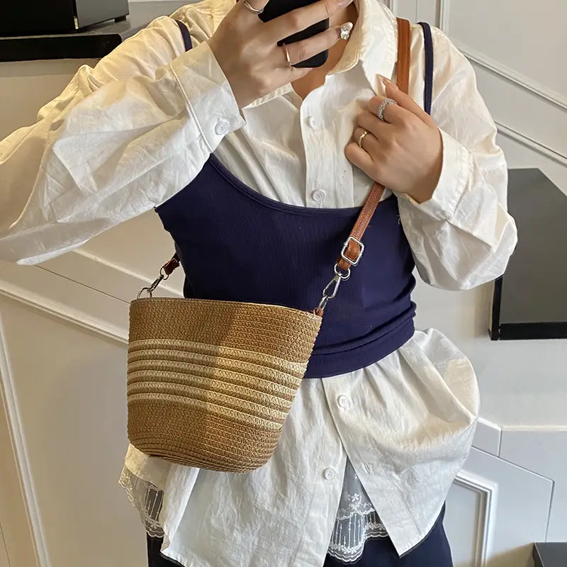 2025 Spring Woven Straw Mobile Phone Bag French Niche - Image 6