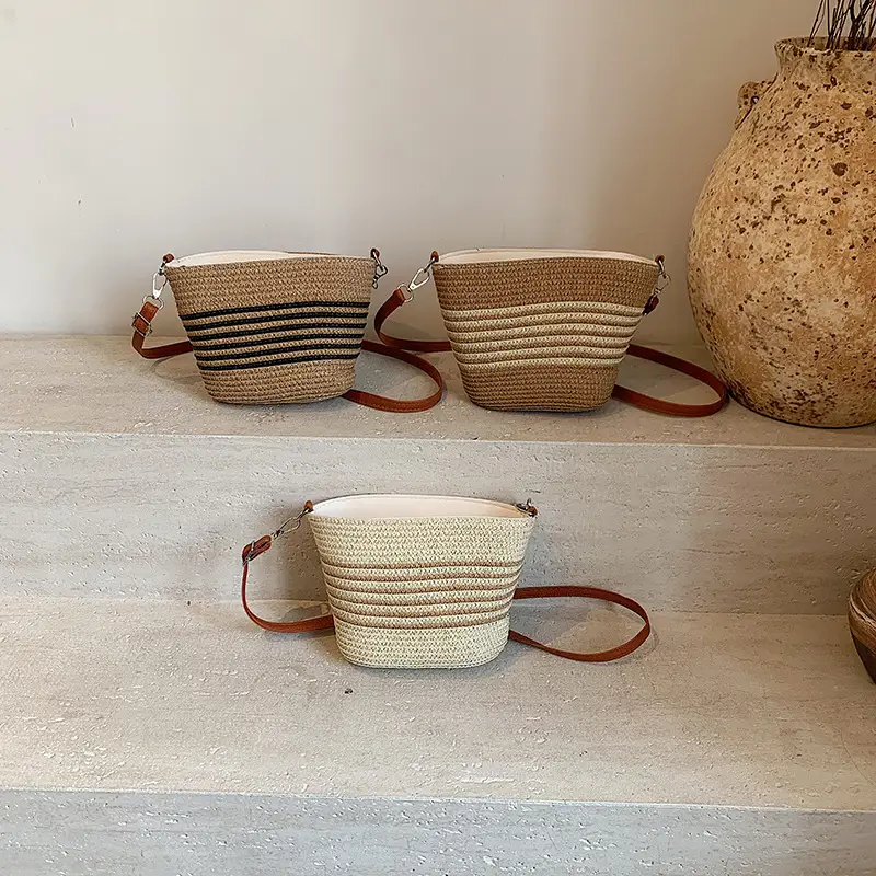 2025 Spring Woven Straw Mobile Phone Bag French Niche - Image 7