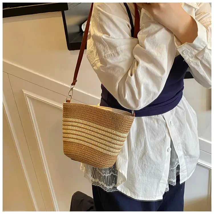 2025 Spring Woven Straw Mobile Phone Bag French Niche — feature 13
