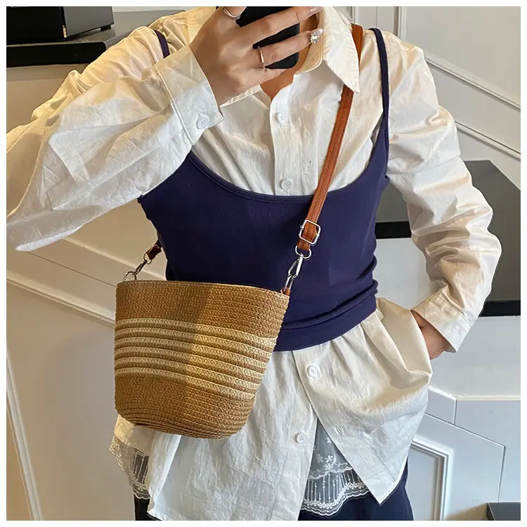 2025 Spring Woven Straw Mobile Phone Bag French Niche — feature 15