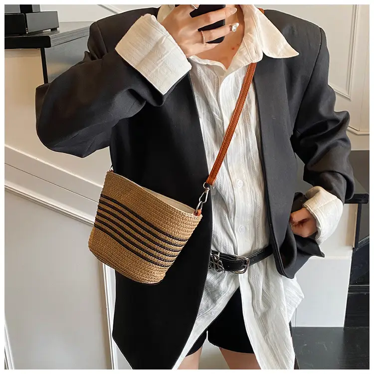 2025 Spring Woven Straw Mobile Phone Bag French Niche — feature 21