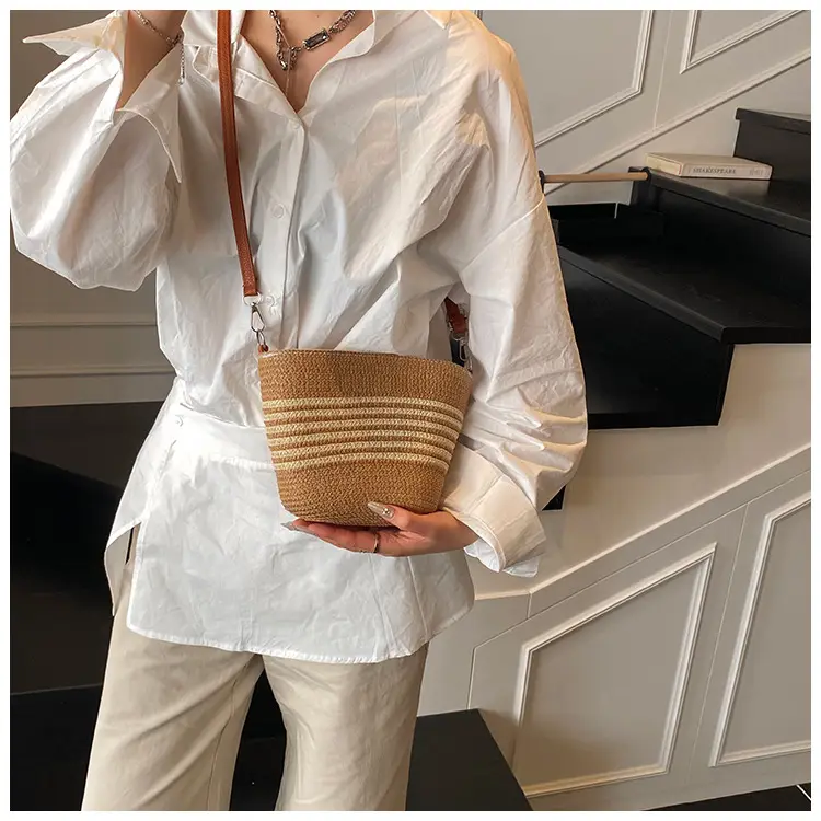 2025 Spring Woven Straw Mobile Phone Bag French Niche — feature 24