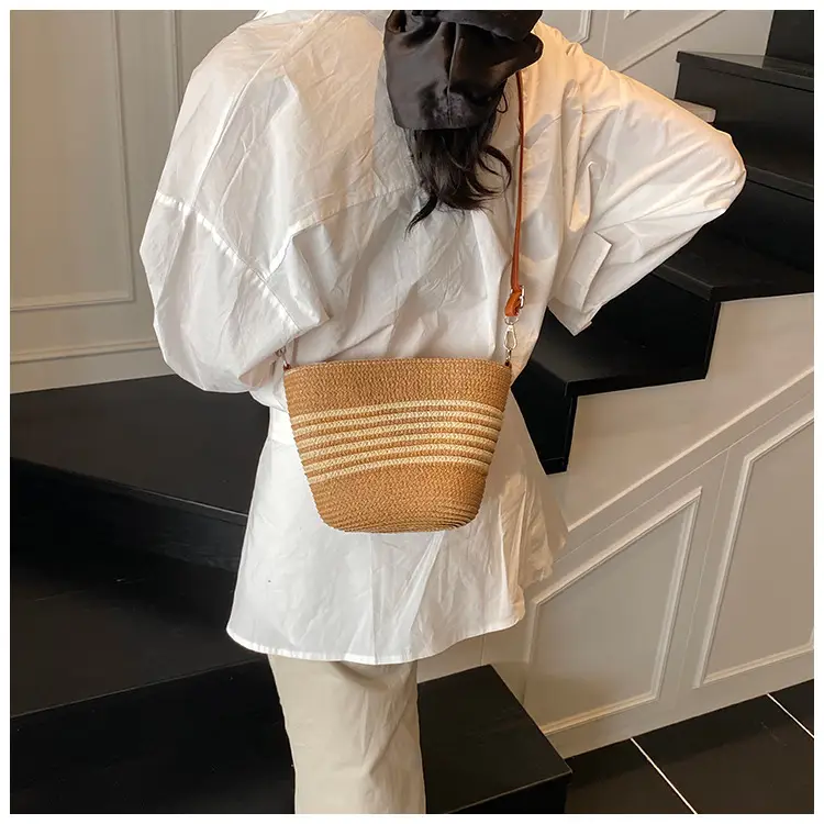 2025 Spring Woven Straw Mobile Phone Bag French Niche — feature 25