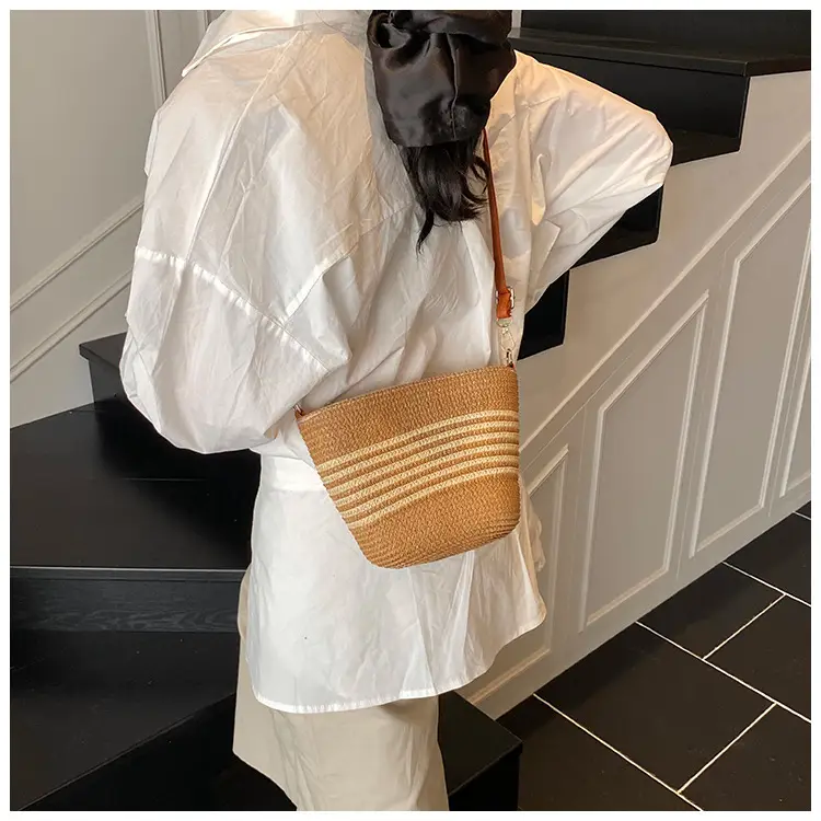 2025 Spring Woven Straw Mobile Phone Bag French Niche — feature 26