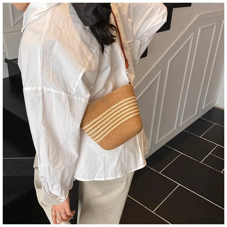 2025 Spring Woven Straw Mobile Phone Bag French Niche — feature 27