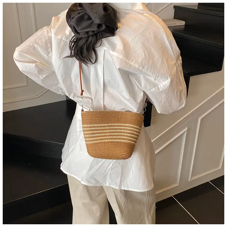 2025 Spring Woven Straw Mobile Phone Bag French Niche — feature 29