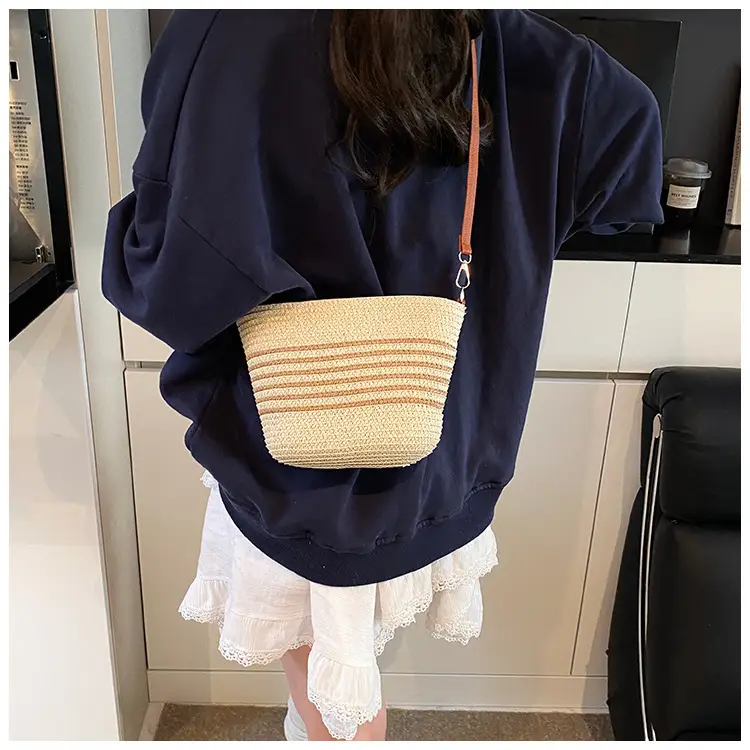 2025 Spring Woven Straw Mobile Phone Bag French Niche — feature 33