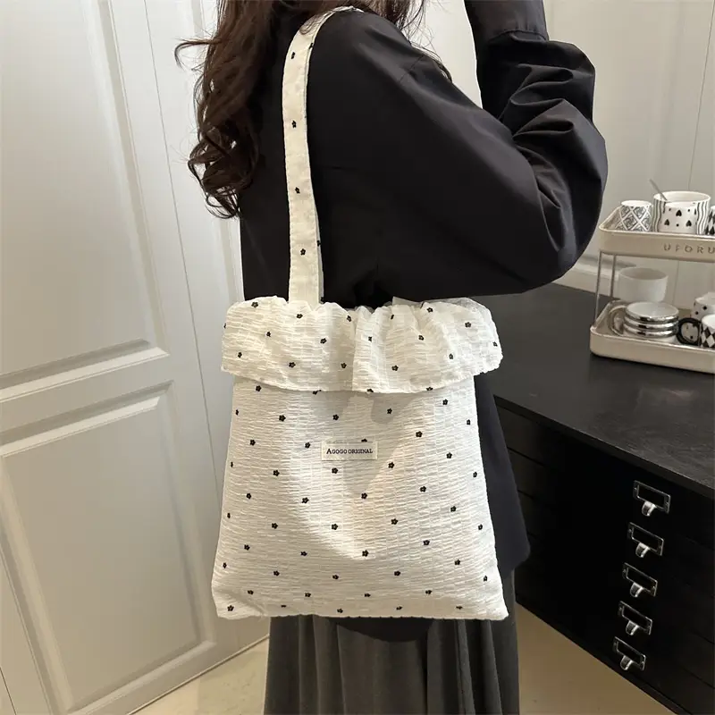 Red Ruffled Korean Style Shoulder Bag Large Capacity - Image 5