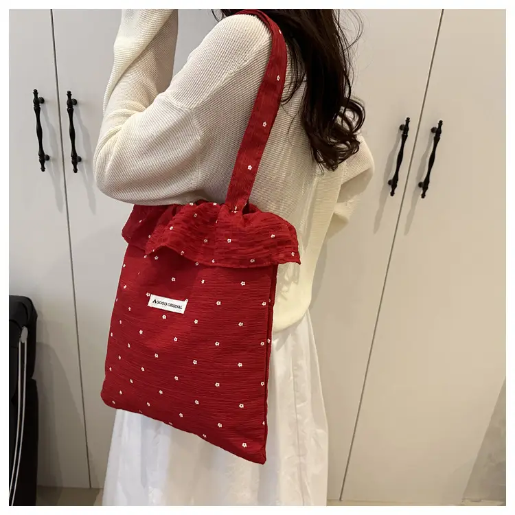 Red Ruffled Korean Style Shoulder Bag Large Capacity — feature 22