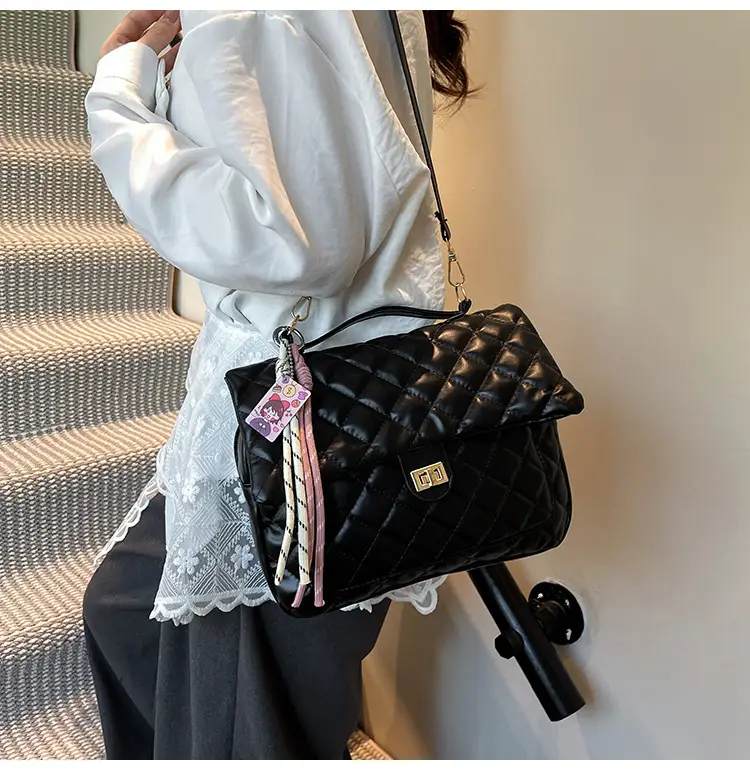 Women's Cream Quilted Shoulder Bag with Tassel & Chain — feature 6
